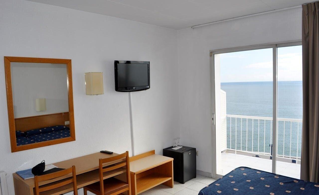 Gran Sol Hotel Сан Пол де Мар Екстериор снимка