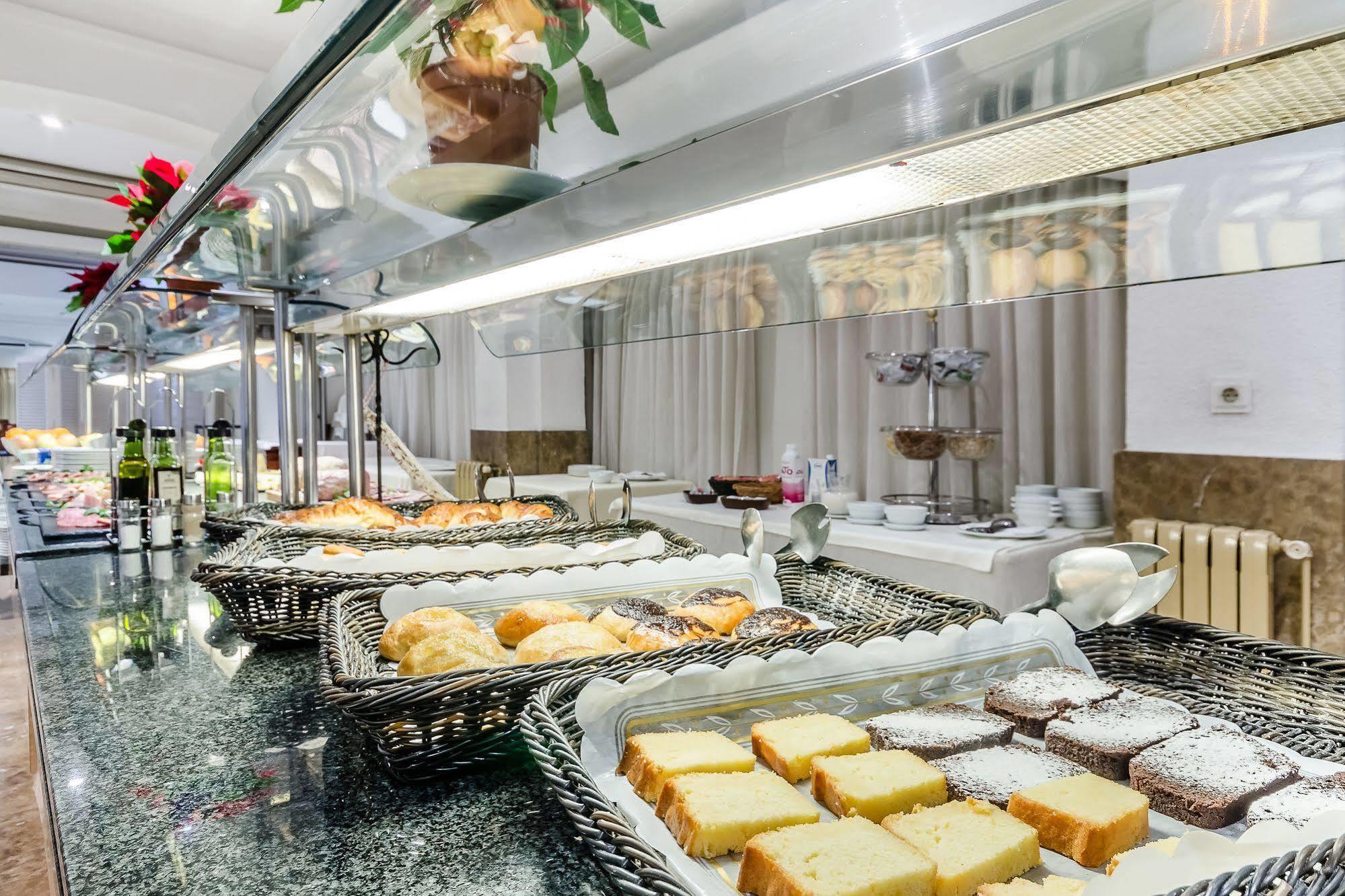 Gran Sol Hotel Сан Пол де Мар Екстериор снимка