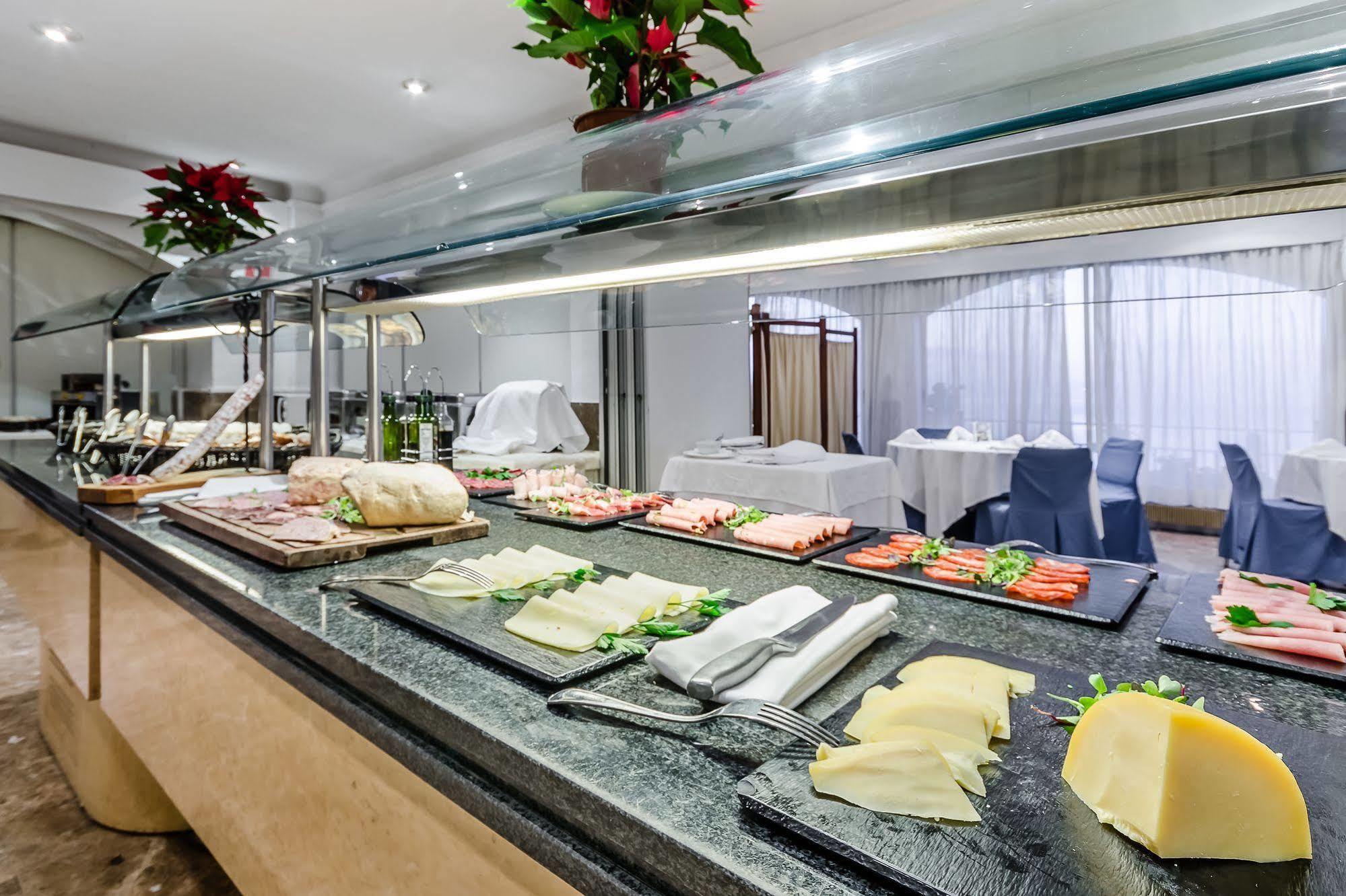 Gran Sol Hotel Сан Пол де Мар Екстериор снимка